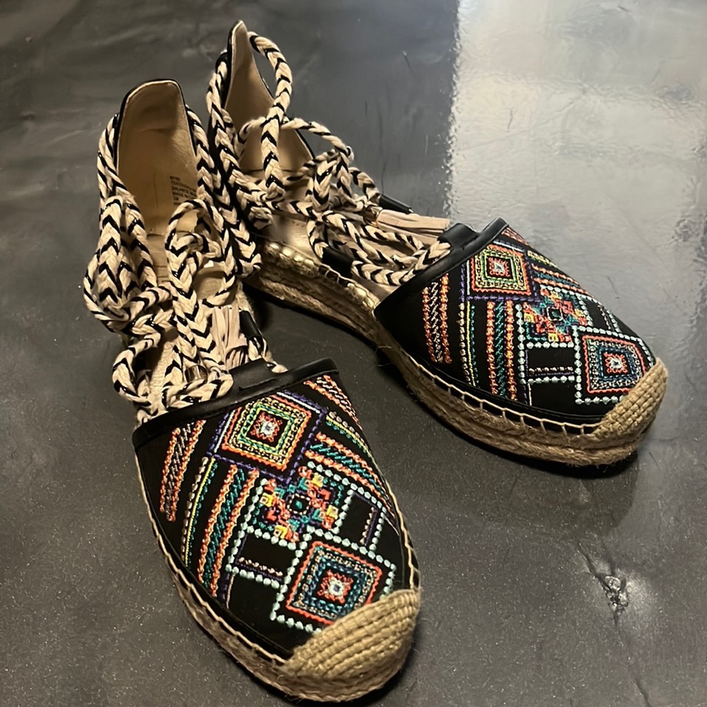 Nanette Lepore Espadrilles size 7 NWOB